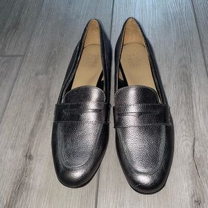 Naturalizer loafers